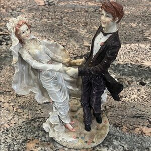 Elegant Wedding Couple Figurine